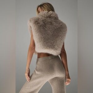 ALO Yoga Oat Opulent Faux Fur Cropped Vest